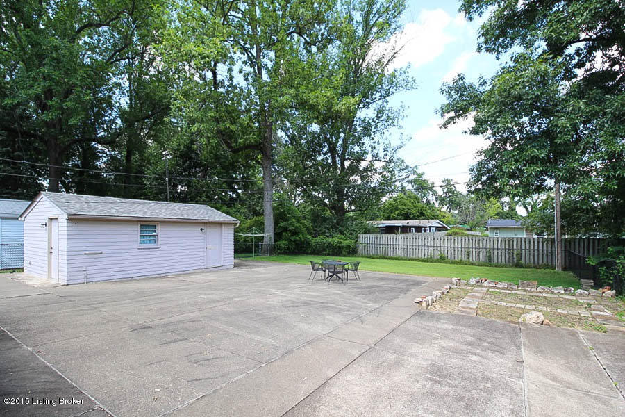3031 Hendon Road Louisville, KY 40220 - Photo 14 of 16 IMG_1298