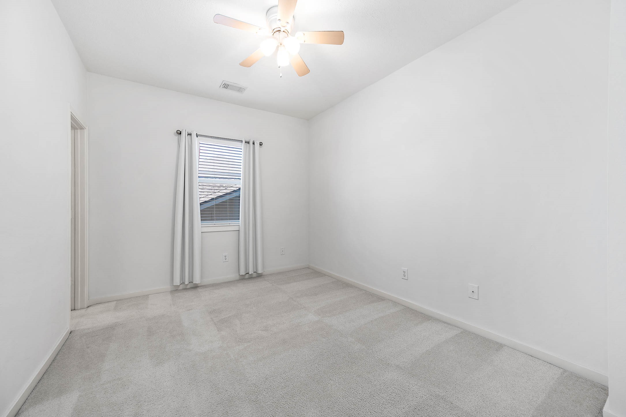 5723 Petty Street Houston, TX 77007 - Photo 25 of 31
