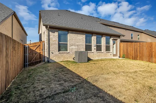 $2,650 | 6915 Yellow Hammer Way, Arlington, TX 76001