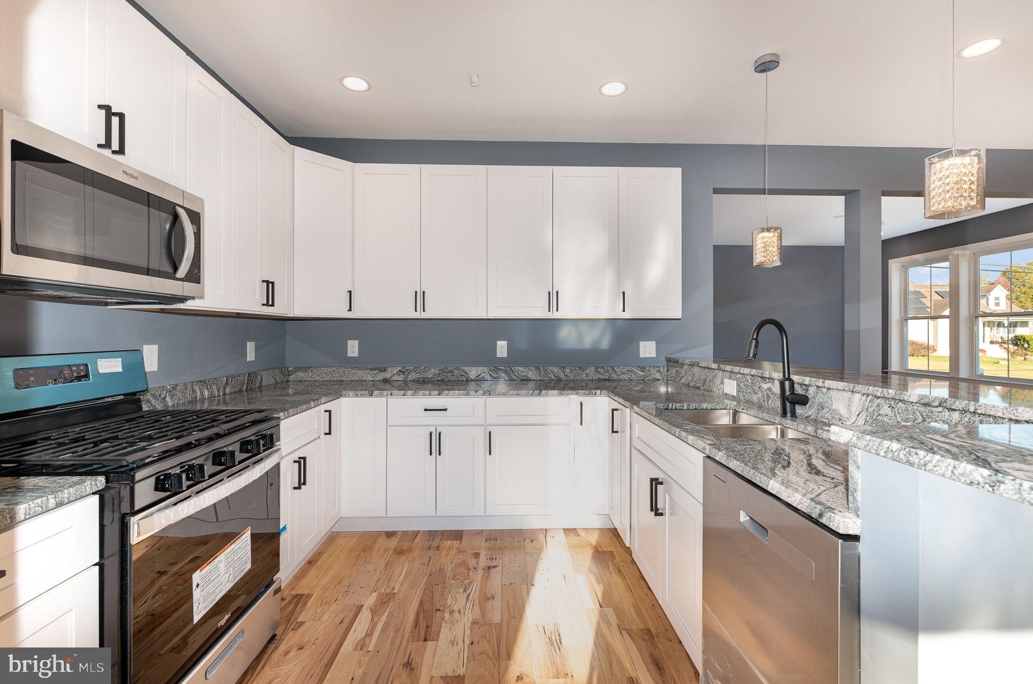 3941 North Point Road Dundalk, MD 21222 - Photo 11 of 34 Gorgeous Kitchen