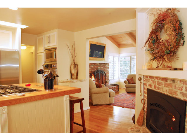 25515 Hatton Road Carmel, CA 93923 - Photo 4 of 19 Gallery Image 4