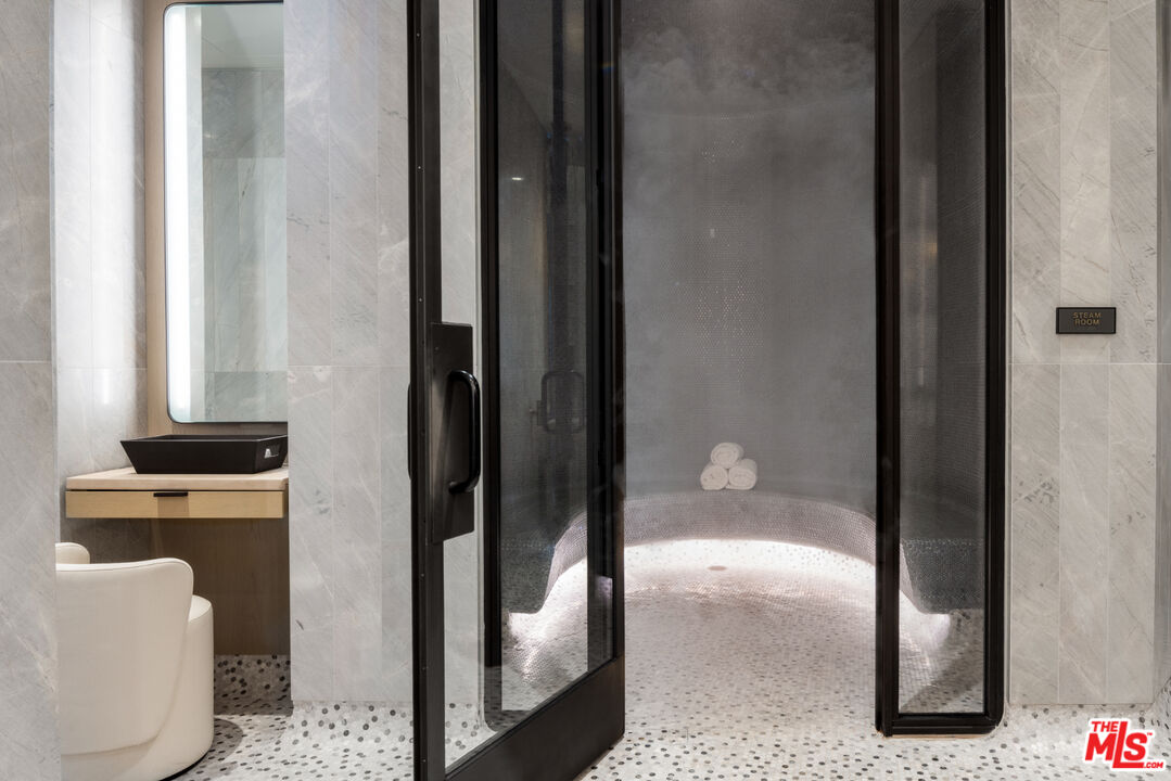 211 Elm Court, Unit 8D Los Angeles, CA 90067 - Photo 15 of 21 a view of a bathroom