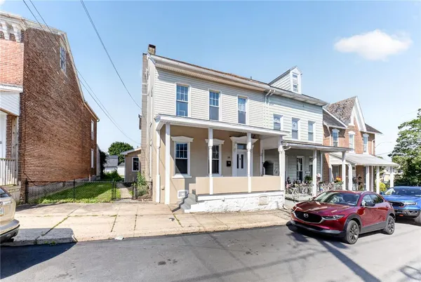 $350,000 | 28 South 5th Street, Emmaus, PA 18049