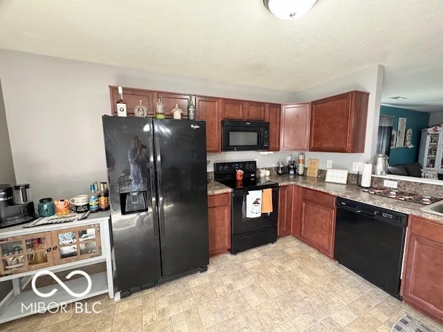 $256,000 | 2987 West Longbranch Drive, Monrovia, IN 46157