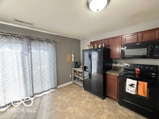 $256,000 | 2987 West Longbranch Drive, Monrovia, IN 46157