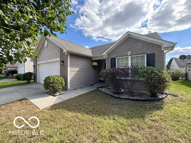 $256,000 | 2987 West Longbranch Drive, Monrovia, IN 46157