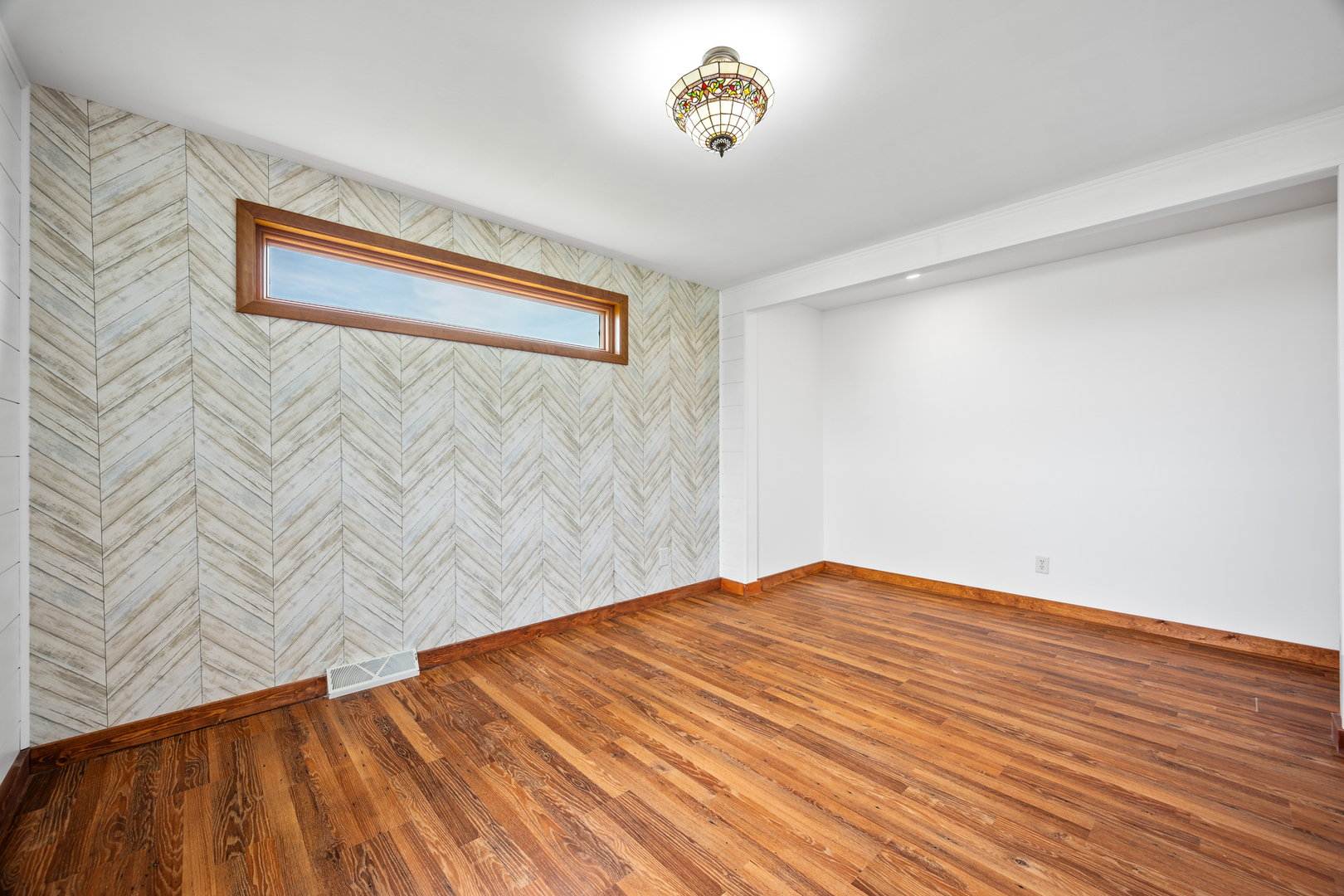 1540 East 950th Road Tonica, IL 61364 - Photo 7 of 38 a view of empty room with wooden floor