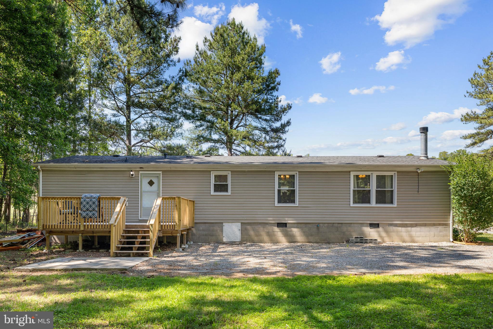 4278 Dorrell Road Aylett, VA 23009 - Photo 25 of 34 backside of home