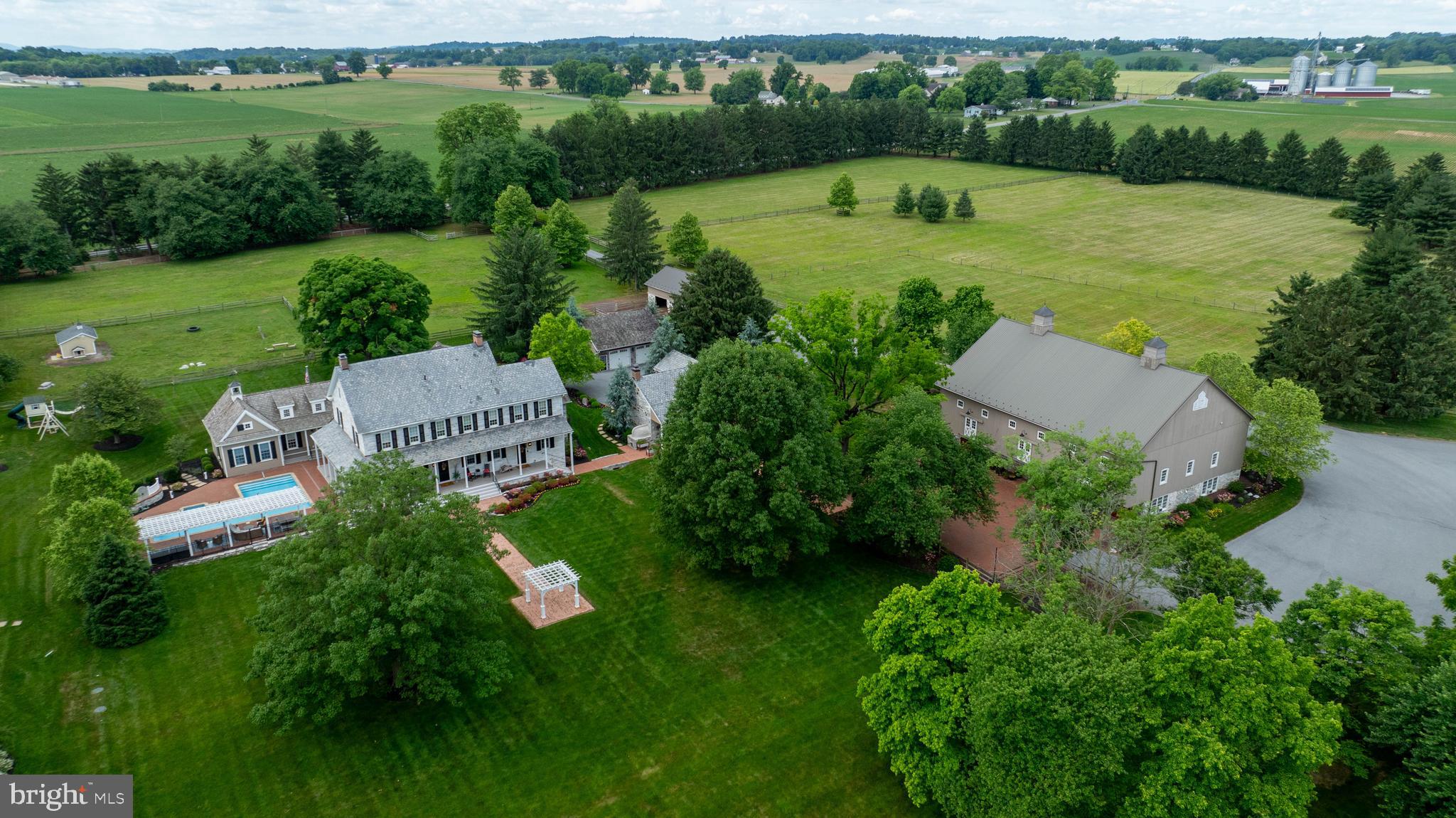 1610 Landis Road Mount Joy, PA 17552 - Photo 8 of 150