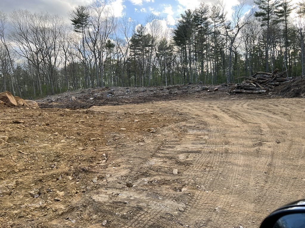 300 North Brookfield Road Oakham, MA 01068 - Photo 2 of 7 Gallery Image 2