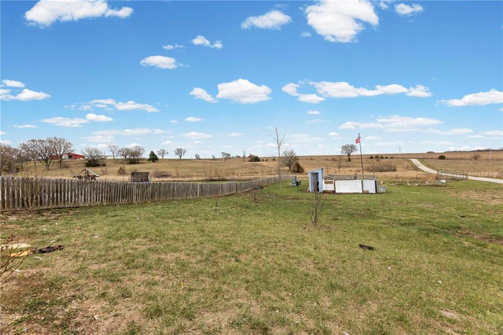 425 Hamilton Road Pomona, KS 66076 - Photo 46 of 56