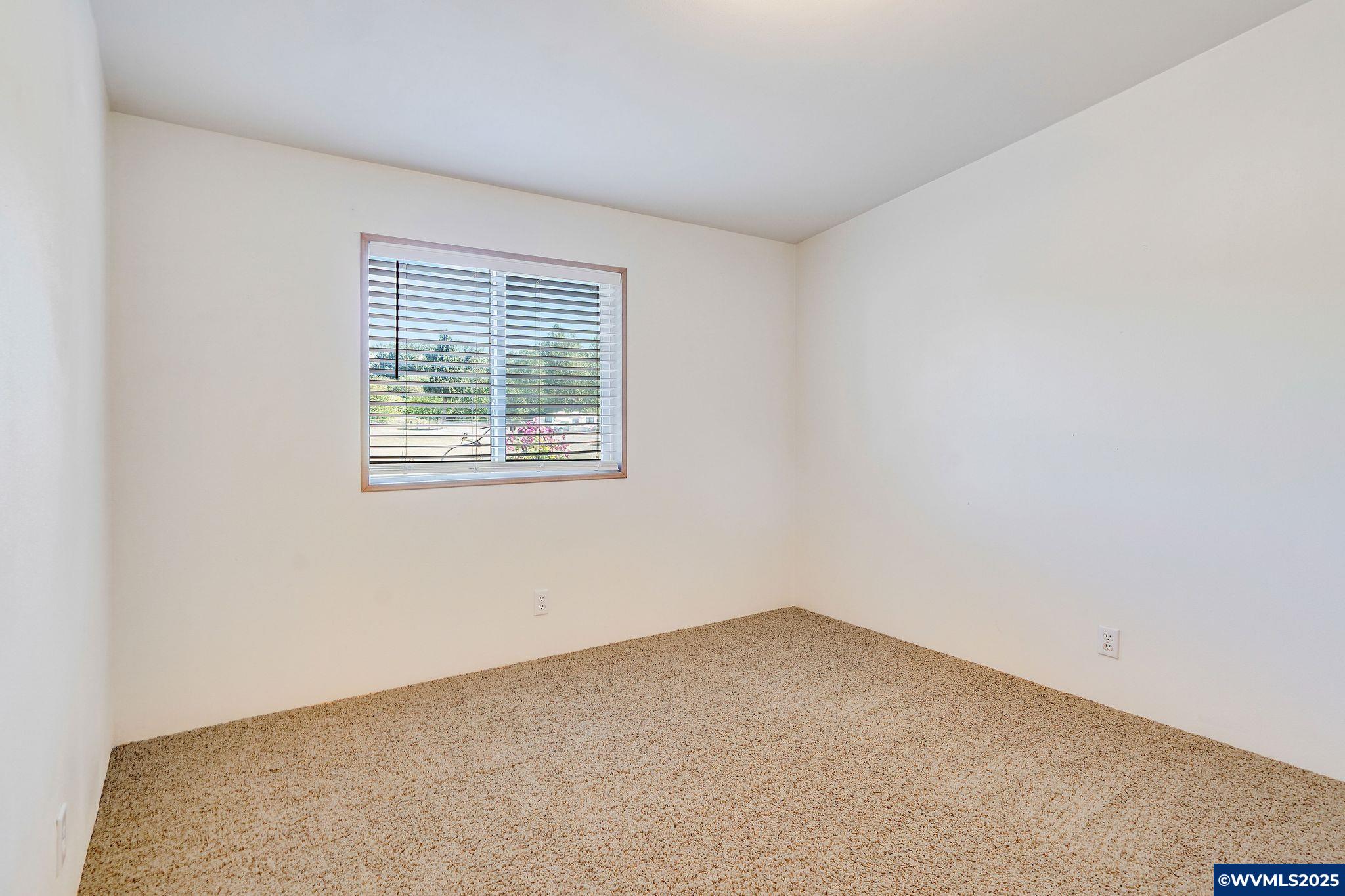 1630 Wallace Road Northwest, Unit 18 Salem, OR 97304 - Photo 26 of 37