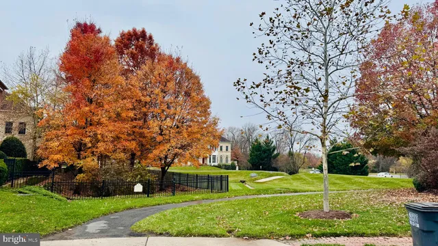 $1,289,990 | 12798 Fox Keep Run, Fairfax, VA 22033