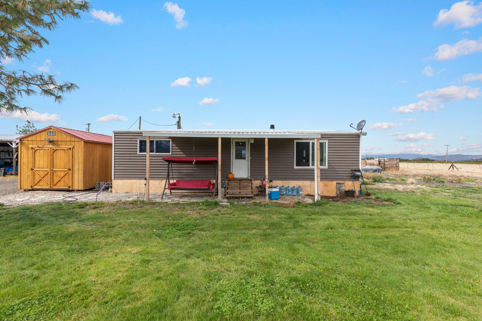253 Meridian Road Eagle Point, OR 97524 - Photo 2 of 34 31-web-or-mls-WCIL0113