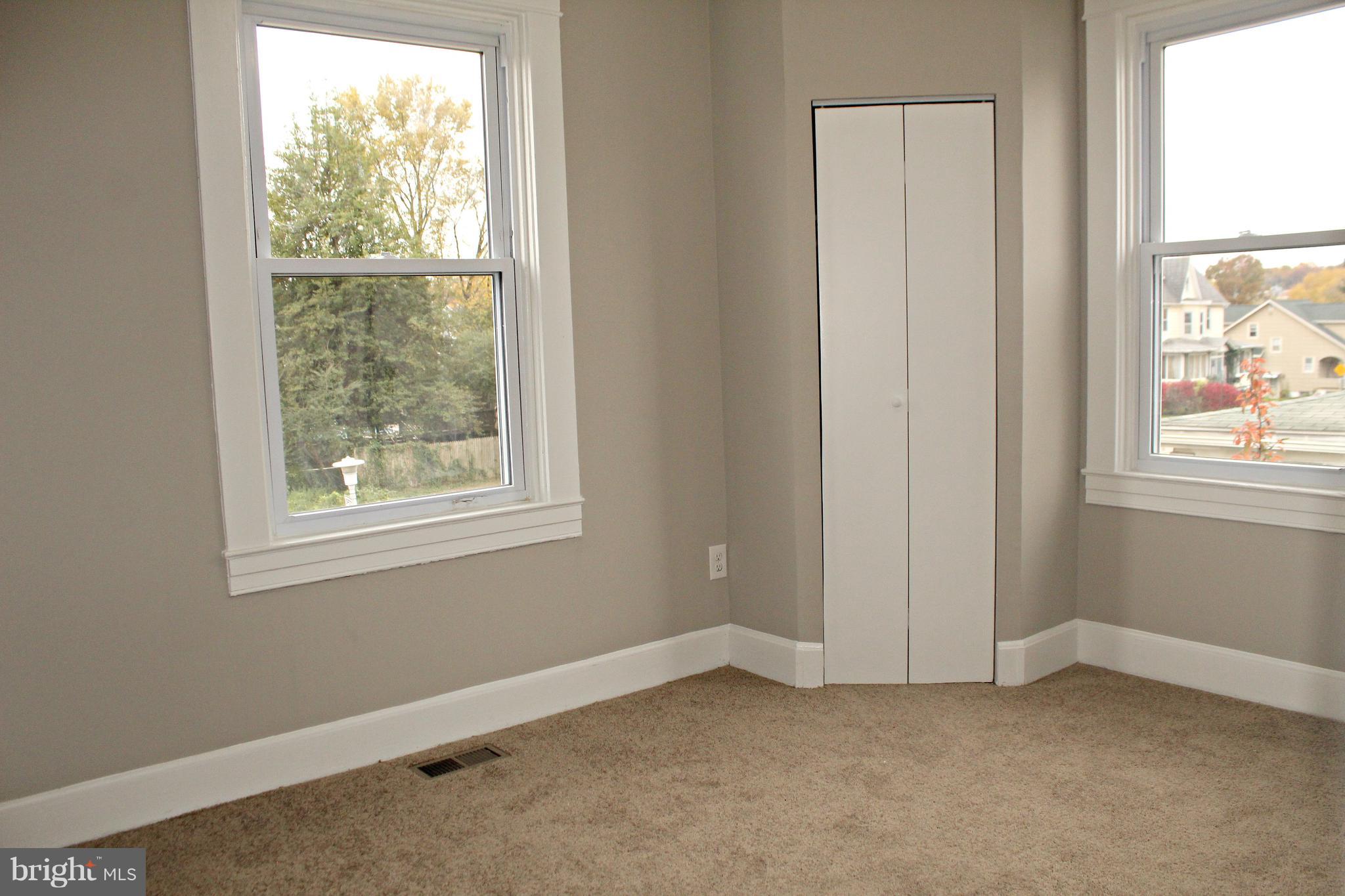 4406 Raspe Avenue Baltimore, MD 21206 - Photo 13 of 29 New Carpet&Paint in Bedroom w/ Attic Access!