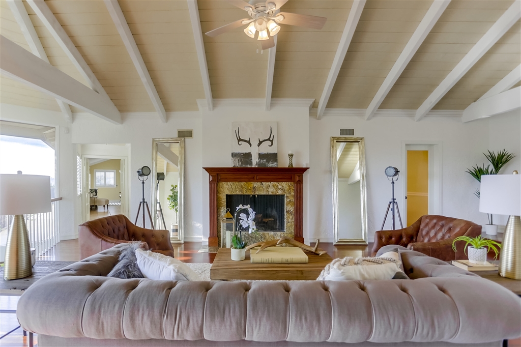 5225 La Crescenta Road Rancho Santa Fe, CA 92067 - Photo 1 of 25
