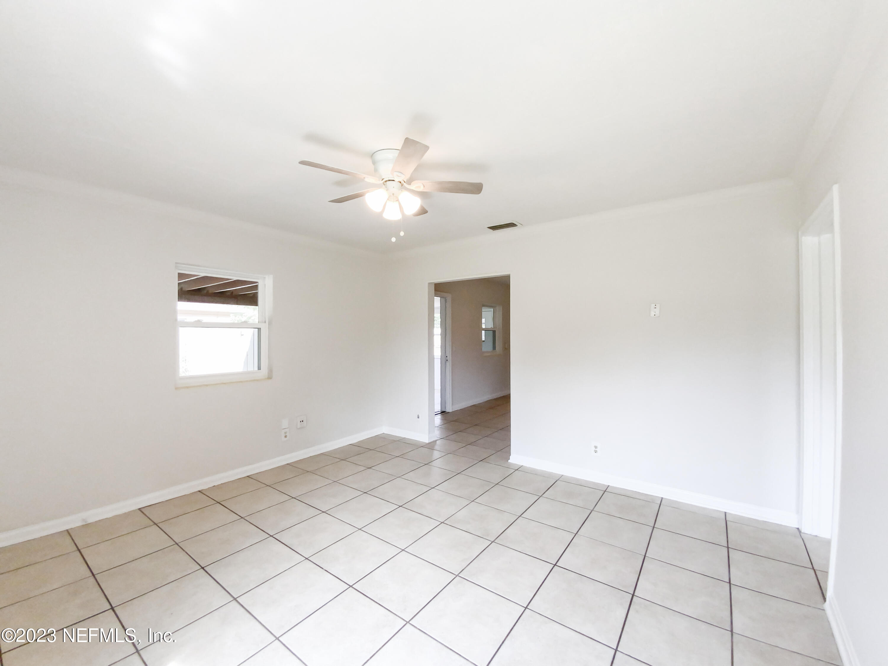 6231 Commodore Drive Jacksonville, FL 32244 - Photo 9 of 18