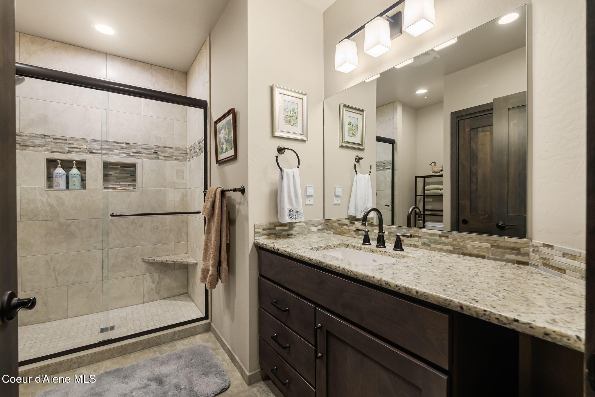 512 Guthrie Place, Unit 702 Dover, ID 83825 - Photo 12 of 24 13_DSC06156