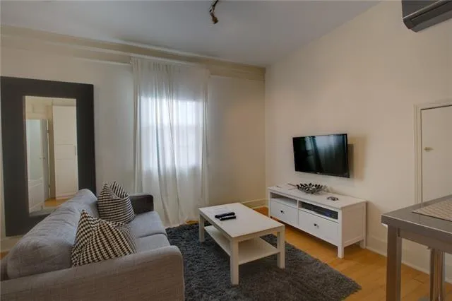 $1,600 | 4532 Magazine Street, Unit A, New Orleans, LA 70115