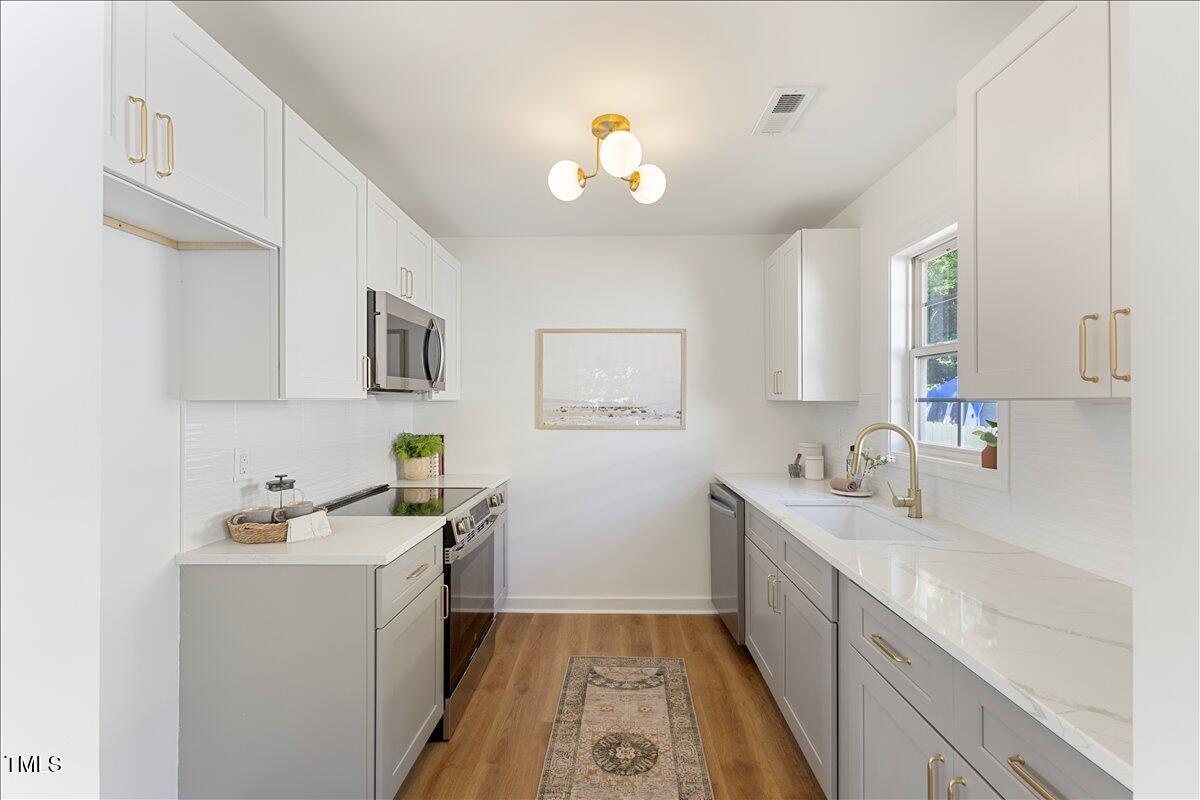 1011 Lowry Avenue Durham, NC 27701 - Photo 11 of 40 11-1011 Lowry Ave