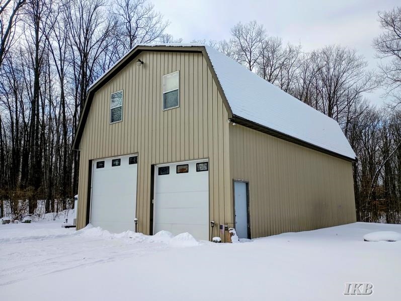 5691 Oak Ridge Drive Gladwin, MI 48624 - Photo 3 of 74