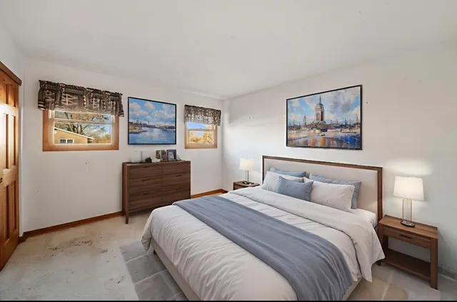 $425,000 | 6623 Patton Drive, Woodridge, IL 60517