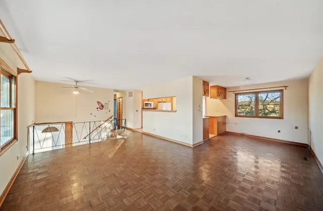 $425,000 | 6623 Patton Drive, Woodridge, IL 60517