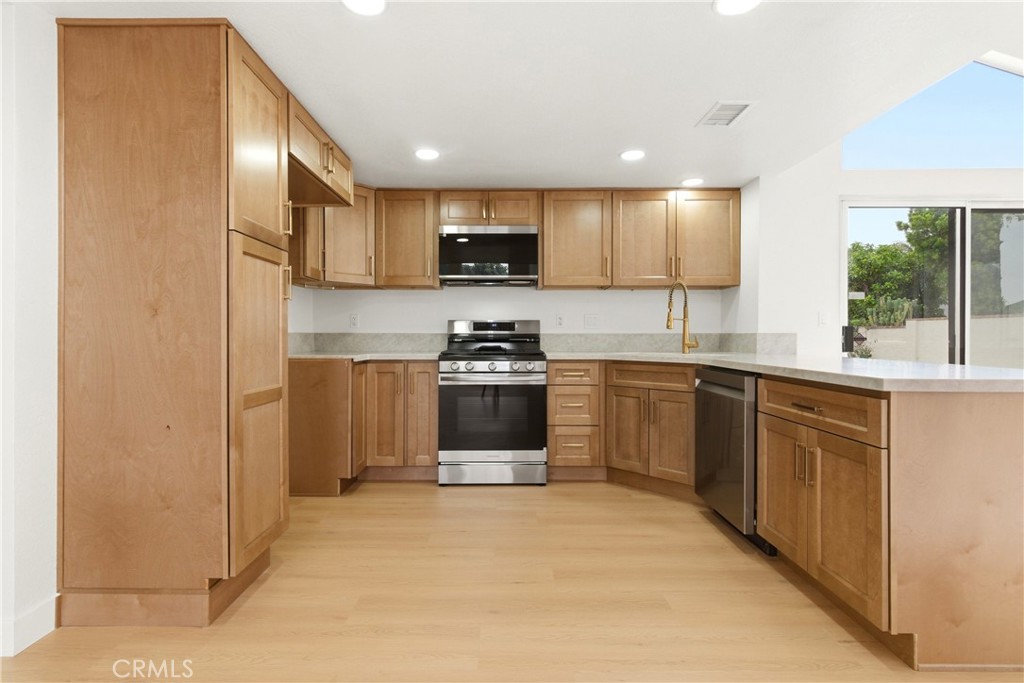 11034 Sierra Tree Lane Riverside, CA 92505 - Photo 11 of 25