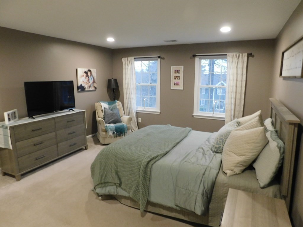 924 Marston Road Northbridge, MA 01588 - Photo 18 of 27