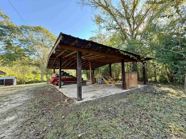 $169,000 | 8 Newman Road, Natchez, MS 39120