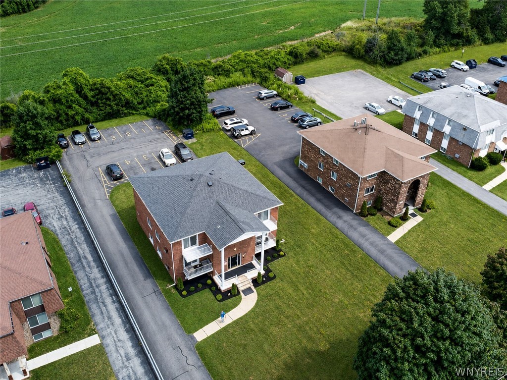 6293 Robinson Road Lockport Town, NY 14094 - Photo 4 of 39 Gallery Image 4