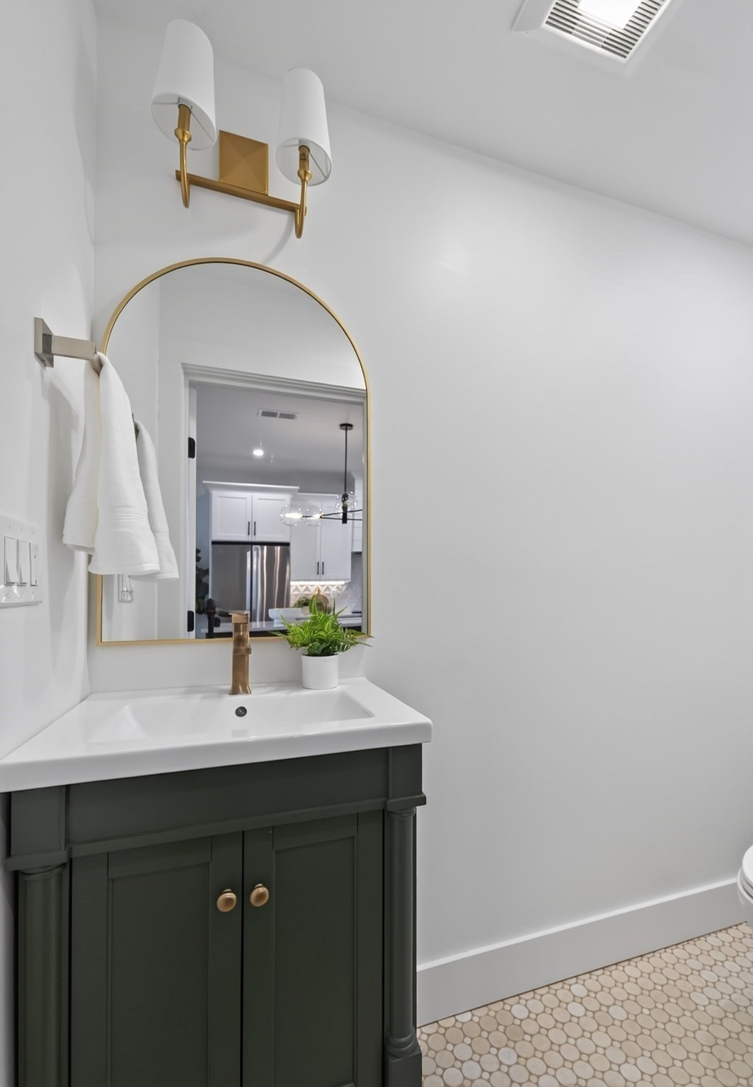2 Readfield Place, Unit A Boston, MA 02119 - Photo 5 of 11 Gallery Image 5