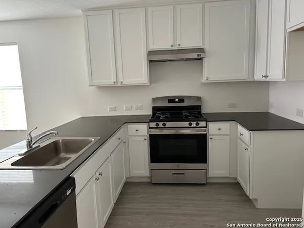 $1,650 | 6914 Stellar Hill, San Antonio, TX 78252