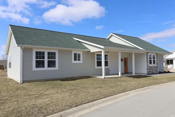 $239,900 | 2846 Turnpointe Boulevard, Unit F, New Haven, IN 46774