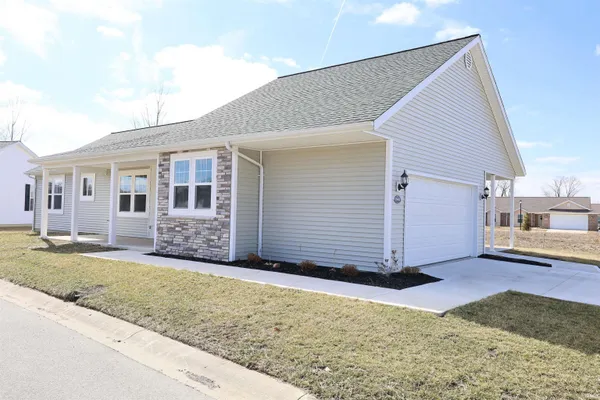 $239,900 | 2846 Turnpointe Boulevard, Unit F, New Haven, IN 46774