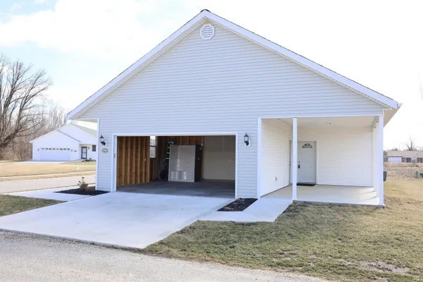 $239,900 | 2846 Turnpointe Boulevard, Unit F, New Haven, IN 46774