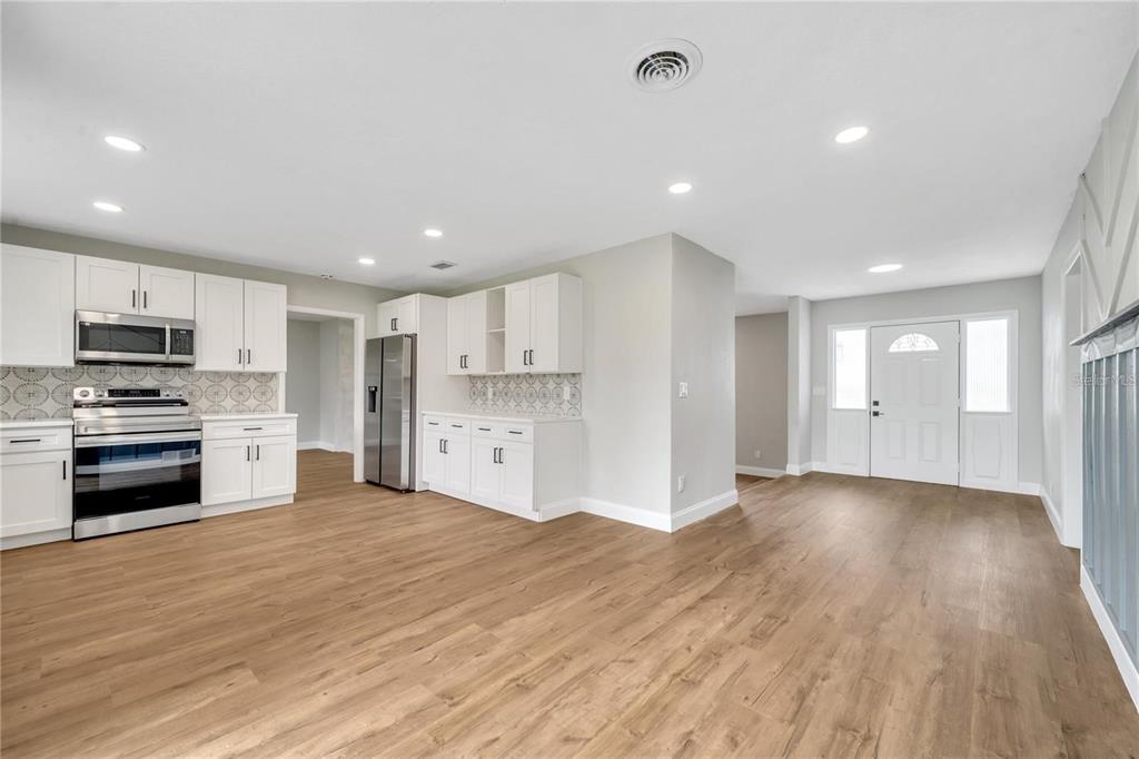 905 Valencia Road South Daytona, FL 32119 - Photo 13 of 49