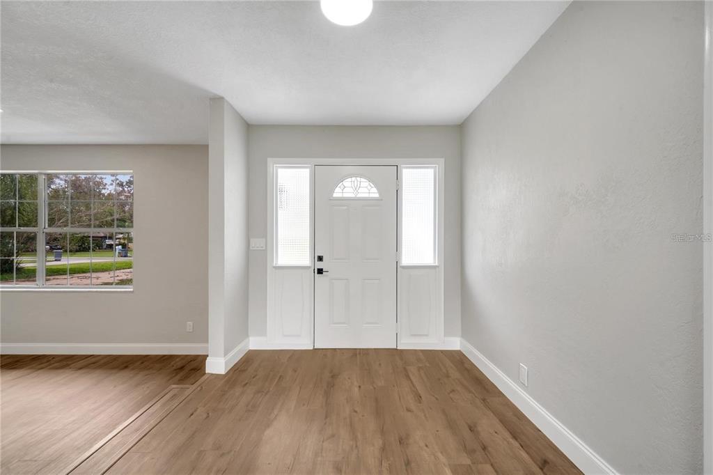 905 Valencia Road South Daytona, FL 32119 - Photo 7 of 49