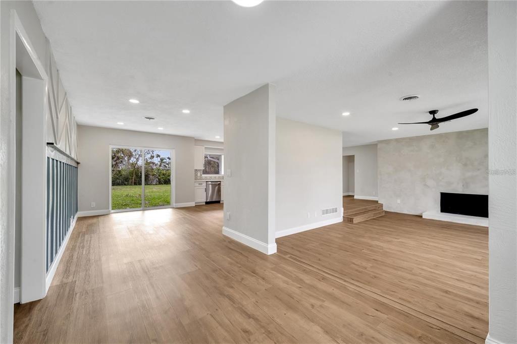 905 Valencia Road South Daytona, FL 32119 - Photo 8 of 49