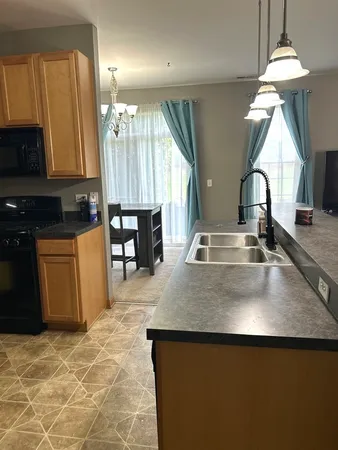 $2,500 | 4909 Courtland Circle, Plainfield, IL 60586
