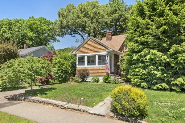$1,050,000 | 19 Mt Vernon Avenue, Needham, MA 02492
