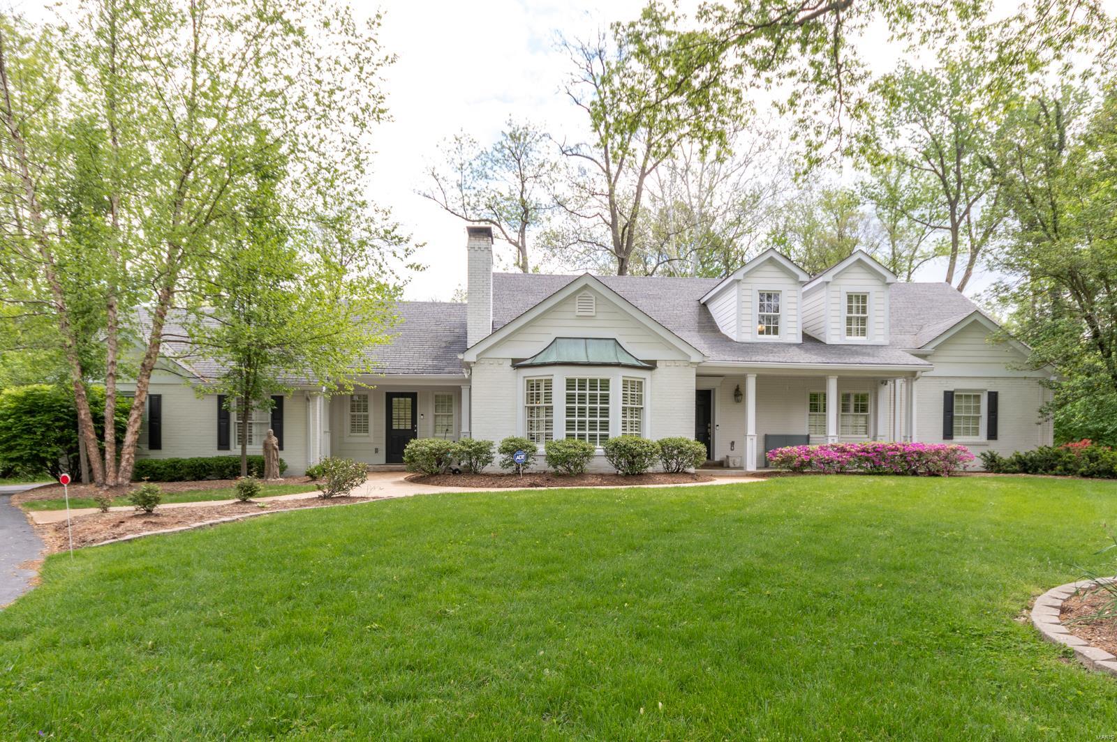 62 South McKnight Road St. Louis, MO 63124 - Photo 1 of 35 Gallery Image 1