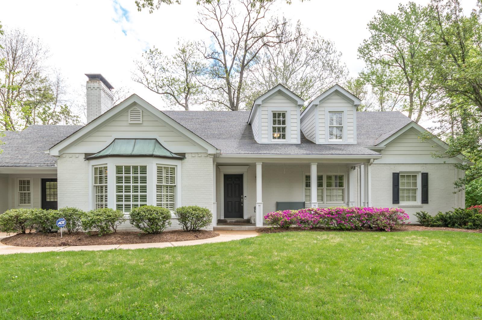 62 South McKnight Road St. Louis, MO 63124 - Photo 2 of 35 Gallery Image 2