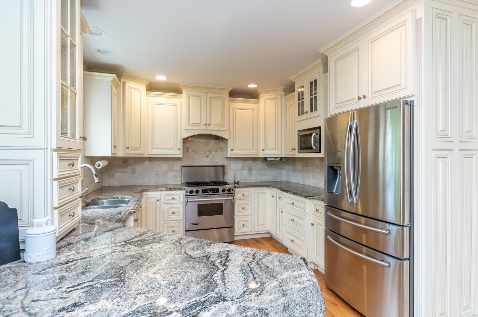 62 South McKnight Road St. Louis, MO 63124 - Photo 14 of 35 Gallery Image 14