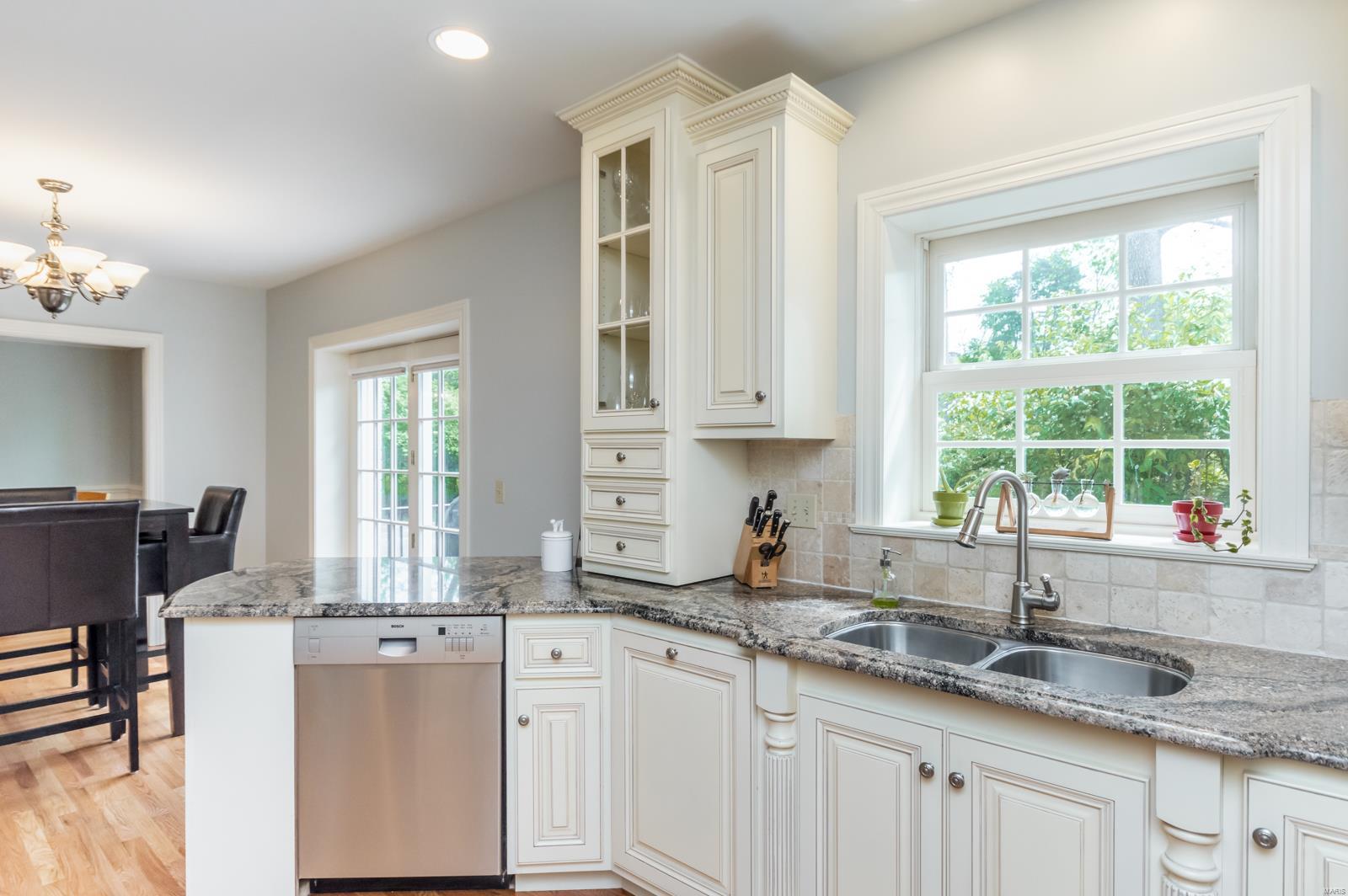 62 South McKnight Road St. Louis, MO 63124 - Photo 17 of 35 Gallery Image 17