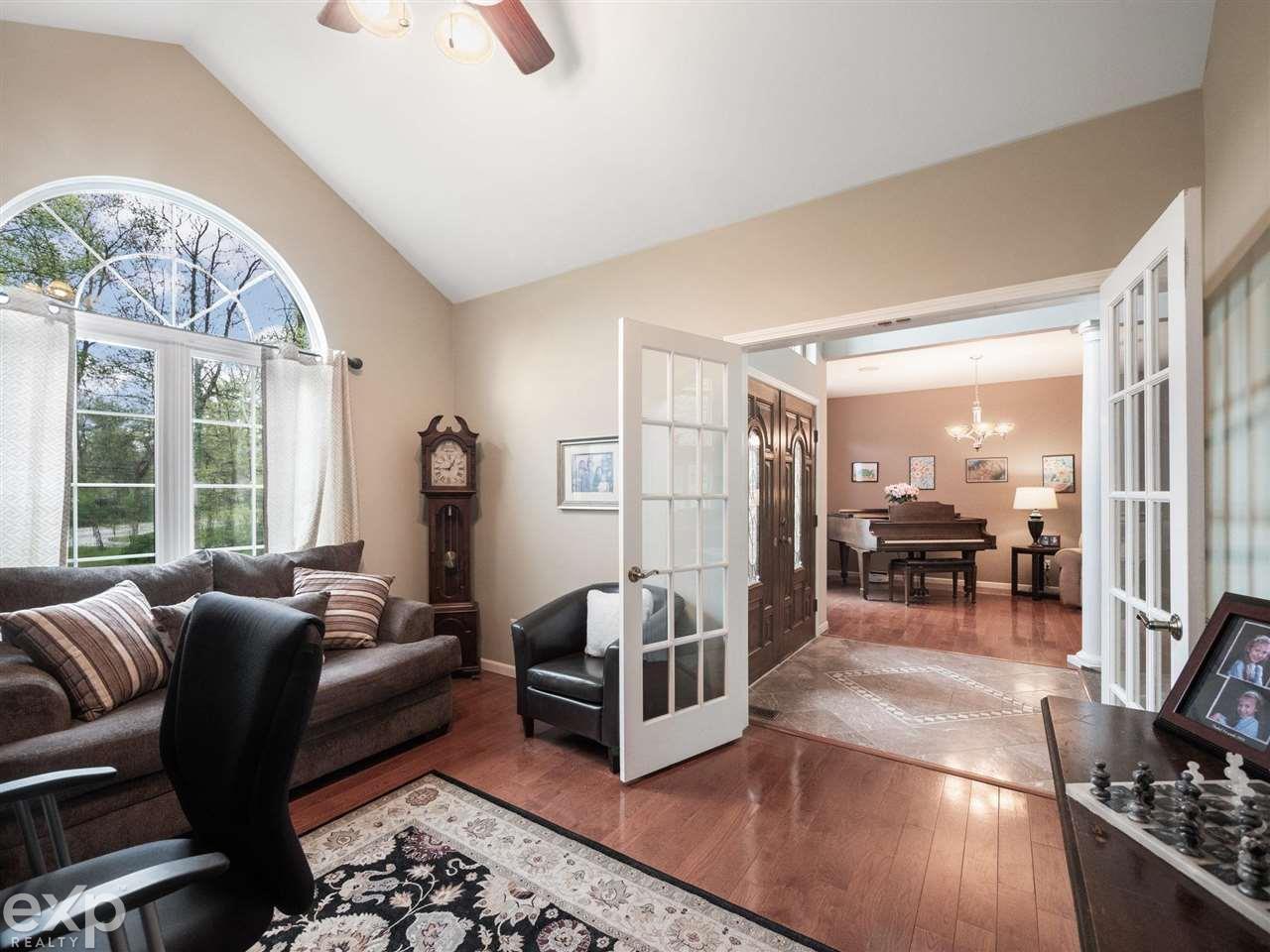 6020 North Rochester Road Rochester, MI 48306 - Photo 34 of 74 50075031-36.JPG