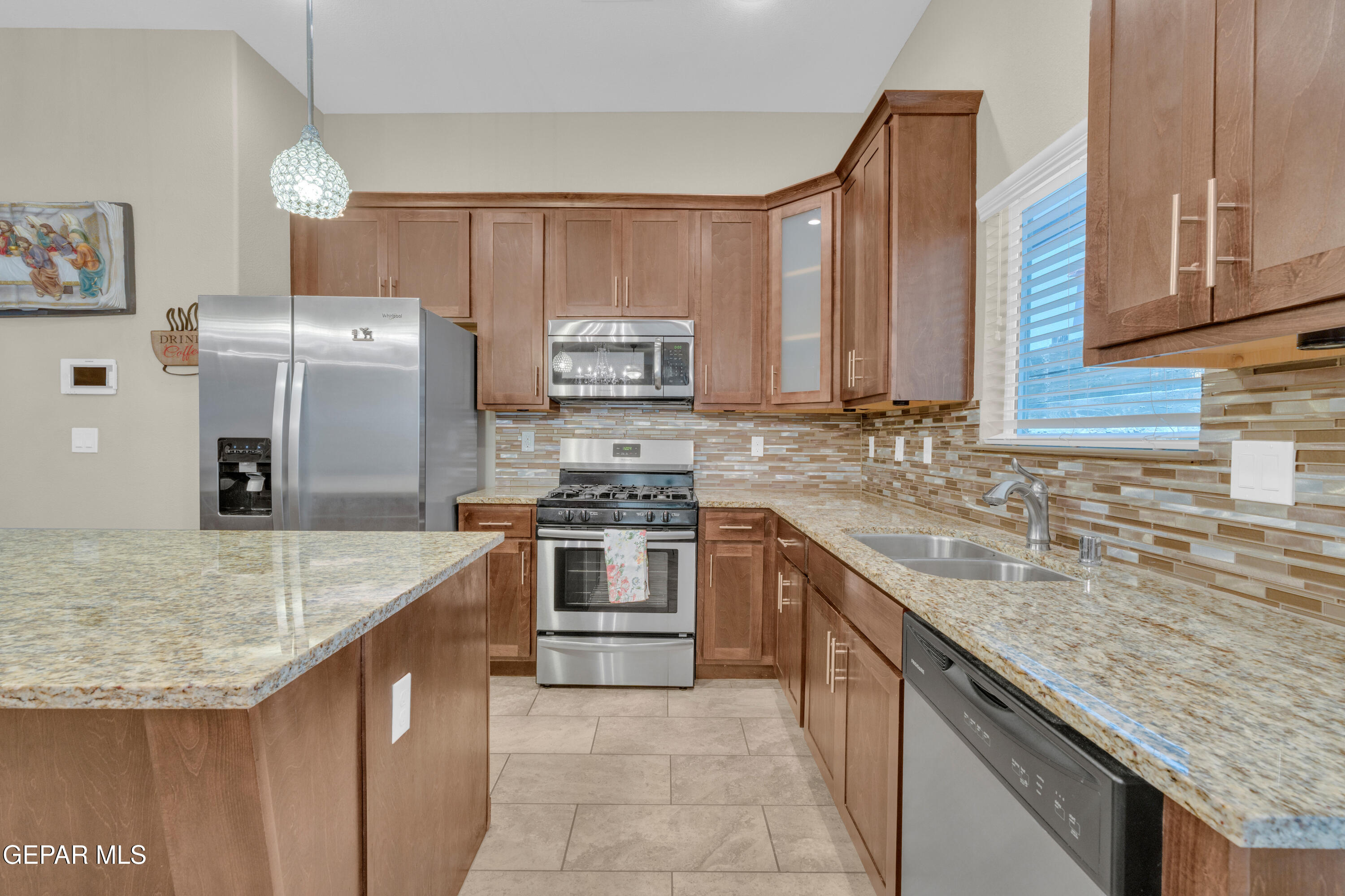 801 Spofforth Road El Paso, TX 79928 - Photo 12 of 33 3 (1)