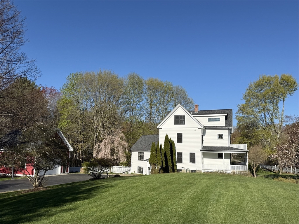 47 Springdale Avenue Dover, MA 02030 - Photo 1 of 33