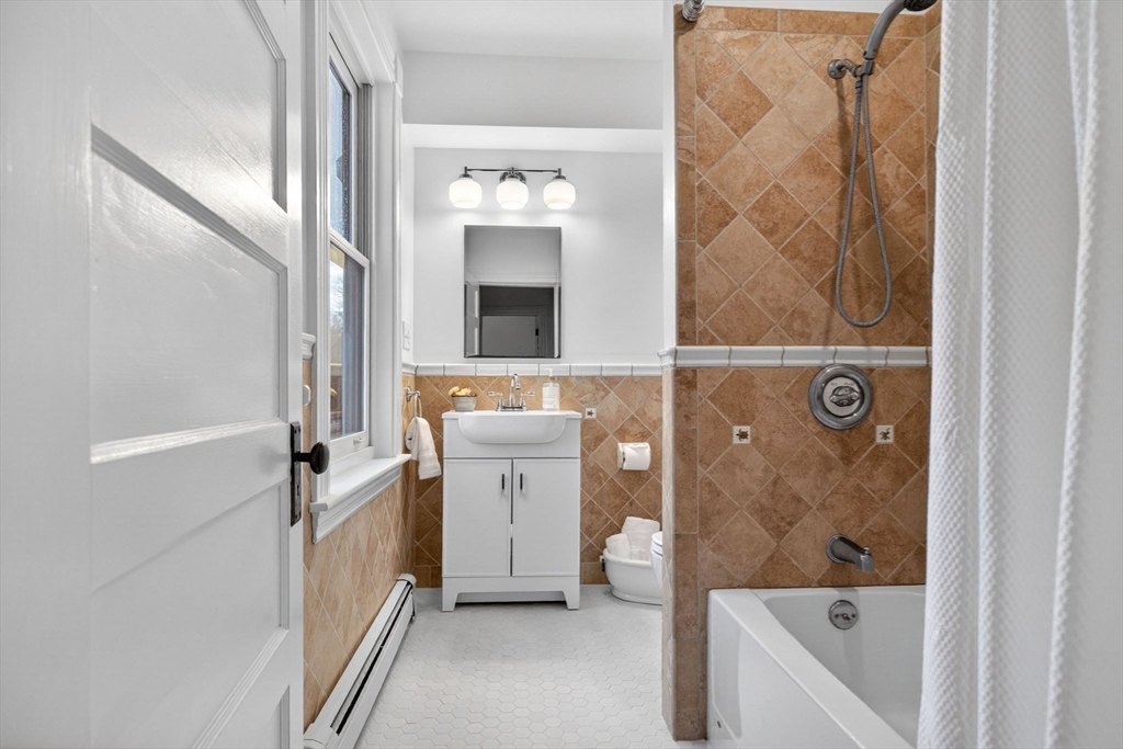 47 Springdale Avenue Dover, MA 02030 - Photo 25 of 33