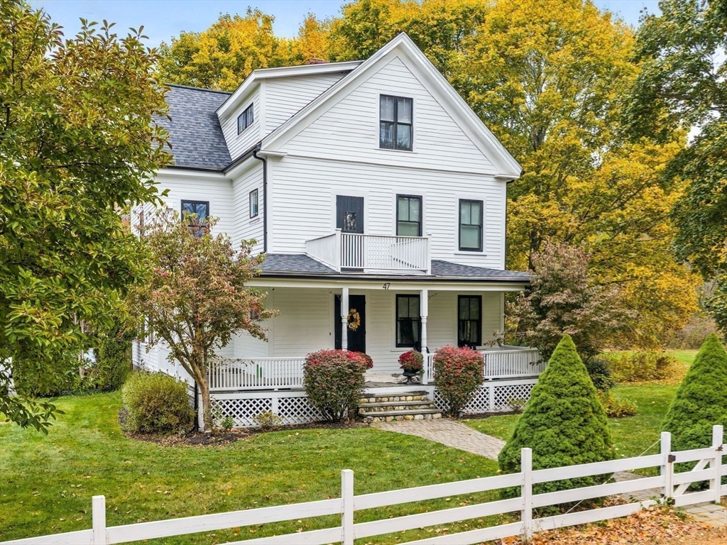 47 Springdale Avenue Dover, MA 02030 - Photo 3 of 33